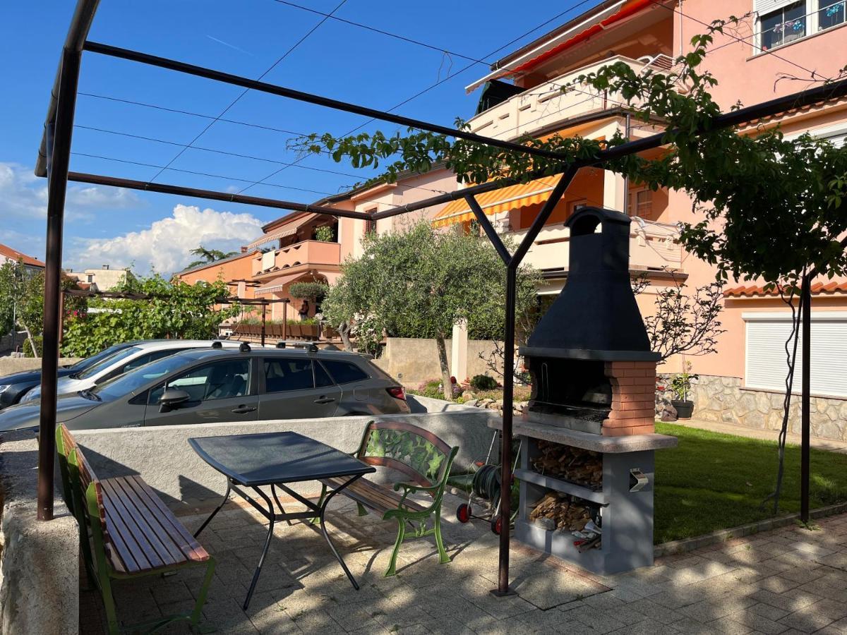 Apartman Ruza Krk Town Extérieur photo