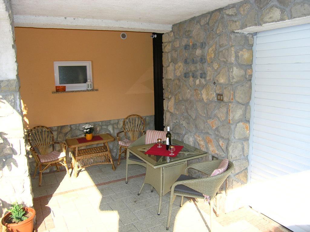 Apartman Ruza Krk Town Extérieur photo